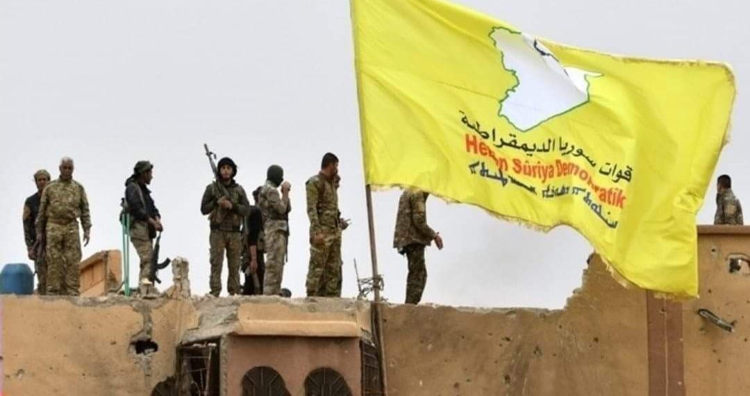 “قسد” تستنفر قواتها عقب هروب معتقلين من سجونها