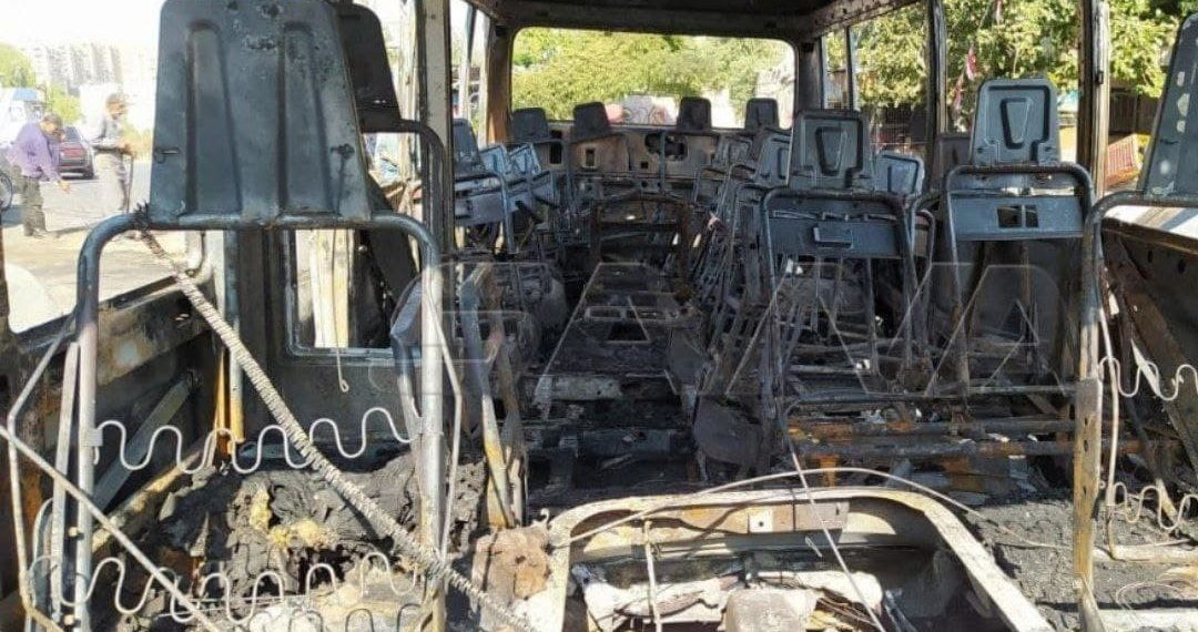 نحو 20 قتيلاً وجريحاً من عناصر النظام بانفجار حافلة مبيت في دمشق.. وسانا تقول: ماس كهربائي!