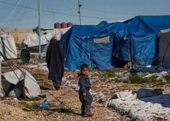 وصول حافلة تقل مهجري درعا إلى مدينة الباب في حلب