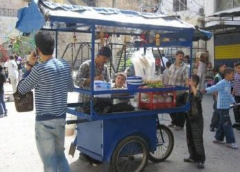 تخوف لمهجري درعا بعد انتشار عشرات الاصابات بفيروس كورونا في مراكز الإيواء