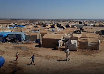 قتلى وجرحى جراء اشتباكات عشائرية في مخيم للنازحين بريف حلب