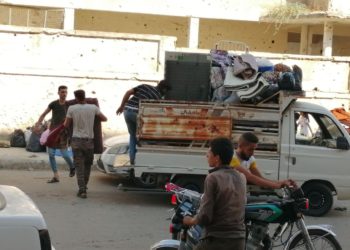 استمرار حركة النزوح من درعا البلد.. وحواجز النظام تمارس الابتزاز على النازحين