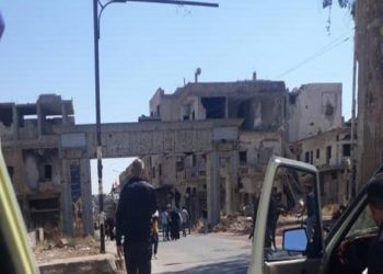 قوات النظام تواصل قصف درعا وروسيا تعد بحل سلمي