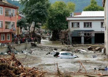 ارتفاع حصيلة ضحايا الفيضانات في تركيا إلى 70 شخصاً