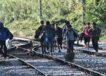 تضاعف أعداد اللاجئين السوريين والأفغان إلى أوروبا