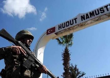 بينهم سوريون.. تركيا تضبط مهاجرين حاولوا دخول أراضيها