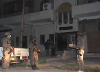 الحسكة.. إصابة 13 عنصراً من الشرطتين المدنية والعسكرية باشتباكات في رأس العين