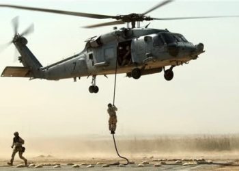 التحالف ينفذ عملية إنزال شرق دير الزور