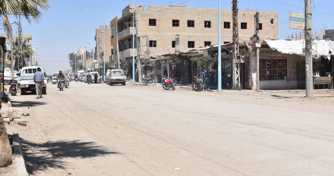 حُرقت أصابعه.. طفل يتعرض للتعذيب على يد زوج والدته في دير الزور