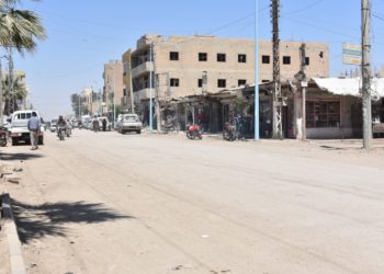 حُرقت أصابعه.. طفل يتعرض للتعذيب على يد زوج والدته في دير الزور