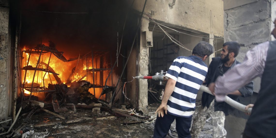 حالتا وفاة و14 إصابة جراء حريق ضخم في العاصمة دمشق