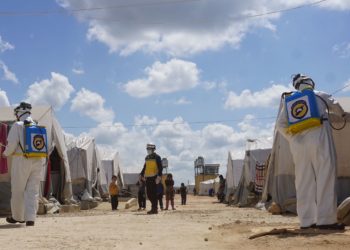 إدلب.. بين خيار الموت قصفاً من النظام أو وباءً بجائحة كورونا