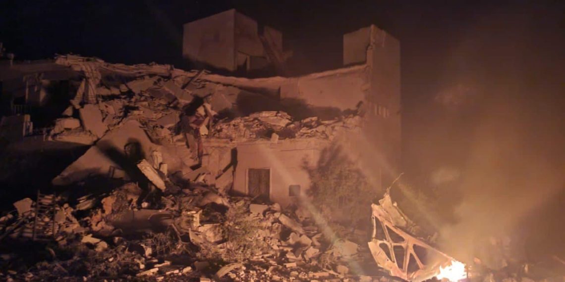 بينهم أستاذ جامعي.. قتلى وجرحى جراء قصف قوات النظام على إدلب