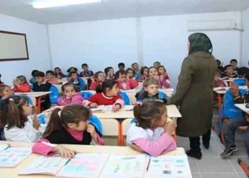 ممثل سوري معارض يطلق مناشدة لمنع ترحيل 8 منشقين سوريين من الجزائر