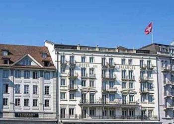 عنصر بأجهزة أمن نظام الأسد يعيش في سويسرا ويشبته بأنه “مجرم حرب”