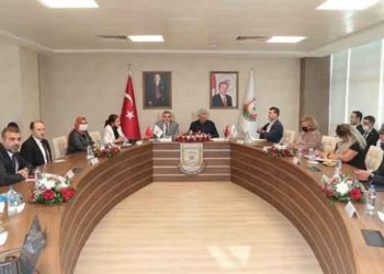 مسؤول أممي يزور ولاية تركية لبحث أوضاع اللاجئين السوريين