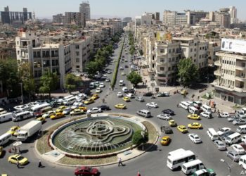 تقرير أمريكي يكشف عن صراع بين تيارين متضادين في نظام الأسد