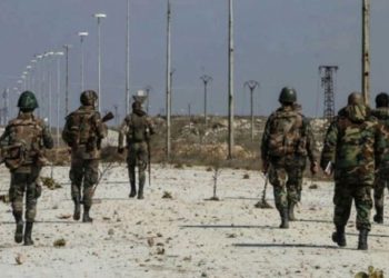 مقتل عنصرين من قوات النظام بانفجار لغم أرضي في دير الزور