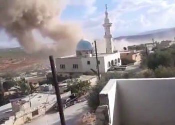 إصابة ثلاثة أطفال بقصف جوي روسي على ريف إدلب