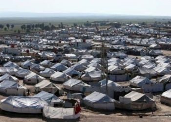 فرار عائلتين من تنظيم الدولة في “مخيم الهول” بريف الحسكة