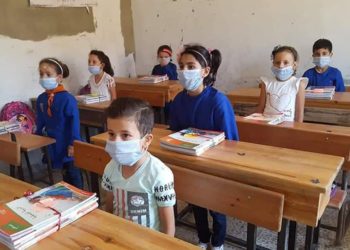 دراسة لإغلاق المدارس بسبب انتشار فيروس كورونا في مناطق النظام