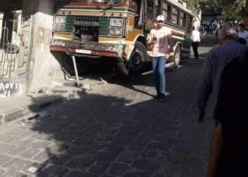 دمشق.. تدهور حافلة مدرسية يتسبب بوفاة طفلة وإصابة آخرين