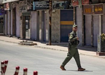 “الإدارة الذاتية” تفرض “حظر تجول كلي” في مناطق بشمال شرقي سوريا