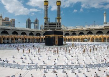 “وزارة الحج” في السعودية تعلن رفع الطاقة الاستيعابية في الحرم المكي… تعرف على التفاصيل