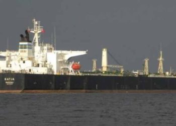 وصول ناقلة نفط إيرانية إلى ميناء بانياس بريف طرطوس