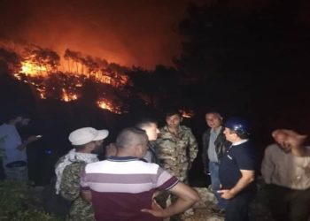 مقابل الاستثمارات.. إيران تؤكد استمرار وصول النفط إلى لبنان