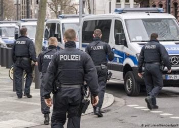 الشرطة الألمانية تعثر على جثة مهاجر عراقي قرب حدودها مع بولندا