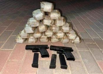 إسرائيل تحبط تهريب مخدرات وأسلحة على الحدود مع لبنان