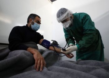 منظمات مانحة تتوقف عن دعم المشافي والمراكز الطبية في الشمال السوري