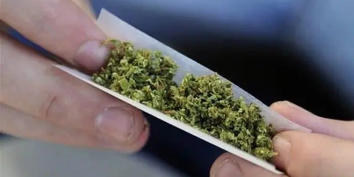 موقع موالي يكشف عن بيع المخدرات في العاصمة دمشق على بسطات الدخان