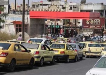 حكومة النظام تحدد بيع المازوت والبنزين بأسعار مختلفة ضمن محطات جديدة