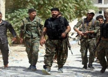 حمص.. اعتقال خمسة أشخاص بتهمة “استلام وتسليم” حوالات مالية من خارج سوريا