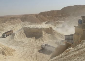 شبكة محلية تكشف عودة الميليشيات الإيرانية لسرقة الفوسفات من ريف حمص