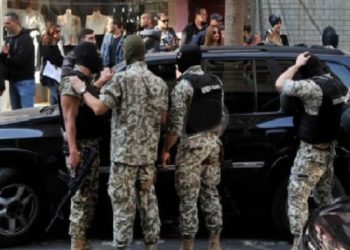 لبنان يلغي سفر سوريين ويبدأ إجراءات ترحيلهم إلى بلدهم