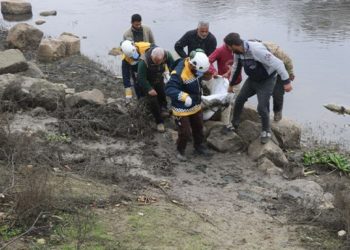 انتشال جثة نهر العاصي