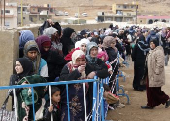 “مكرمة” زيادة الرواتب.. كيف انعكست على السوريين في مناطق النظام؟