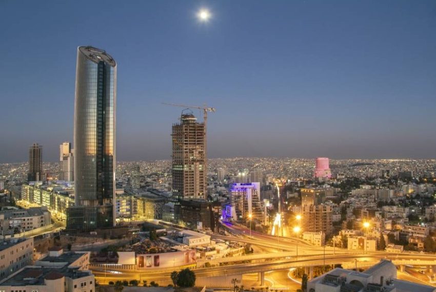 تعرضت لـ 15 طعنة.. مقتل شابة سورية في الأردن