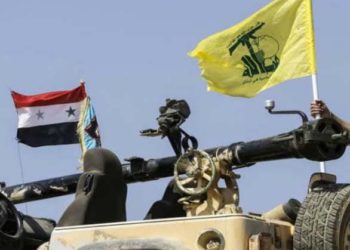 وسط اتهامات لميليشيا “الدفاع الوطني”.. اندلاع حريق بمقر لـ”حزب الله” شرقي حماة