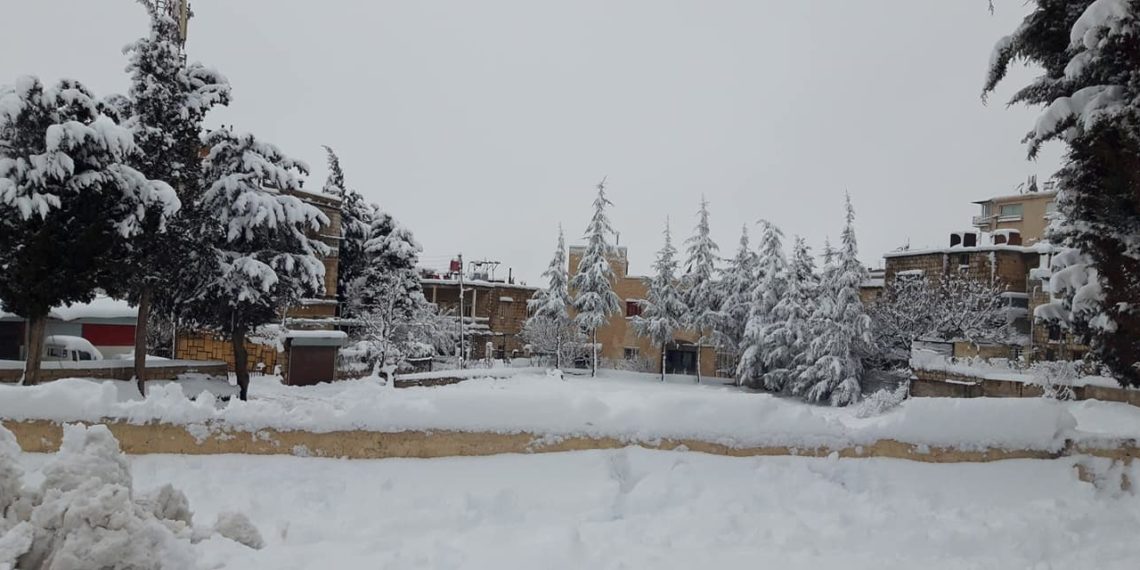 أمطار غزيرة وثلوج تعيق حركة النقل بين دمشق وريفها