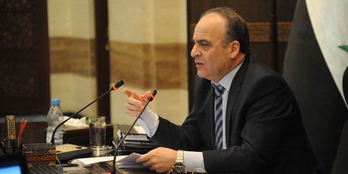 دمشق.. اعتقال ثمانية أشخاص بعد “الاحتيال” على مسؤول حكومي سابق