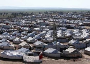 صحيفة تتهم بريطانيا بتمويل سجون يقطنها أبناء مقاتلي “تنظيم الدولة” في سوريا