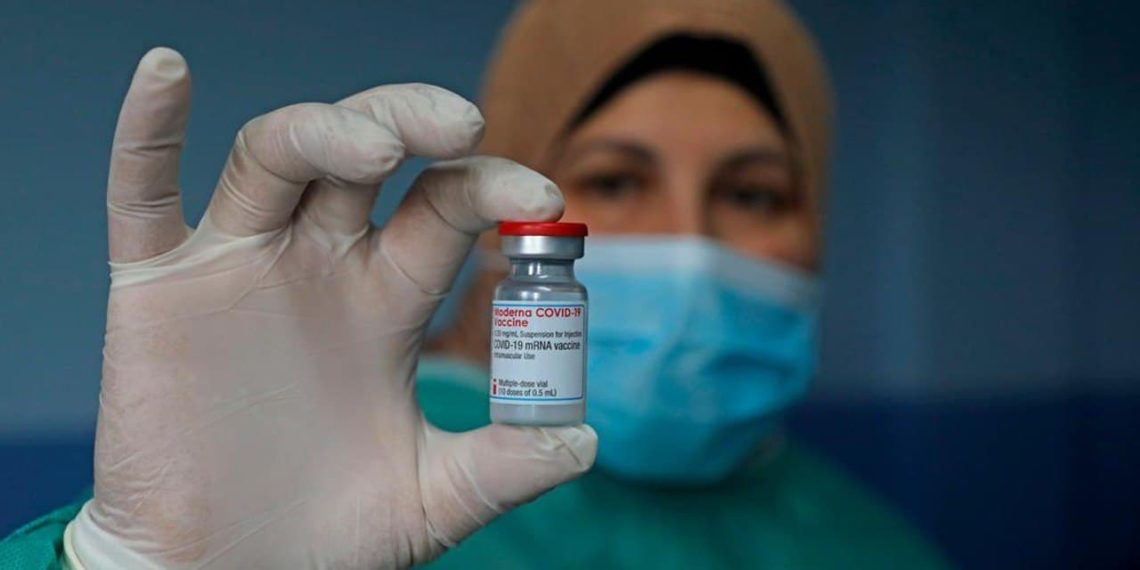 بحجة نقص التجهيزات.. إلغاء حملات التطعيم ضد كورونا في بعض مناطق ريف دمشق