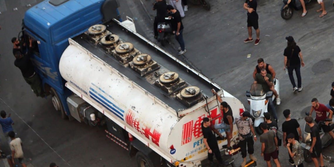 نظام الأسد يحرم سكان بلدة من محروقات التدفئة في ريف دمشق