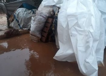 “منسقو الاستجابة”: تضرر 24 مخيماً جراء الهطولات المطرية في شمال غرب سوريا