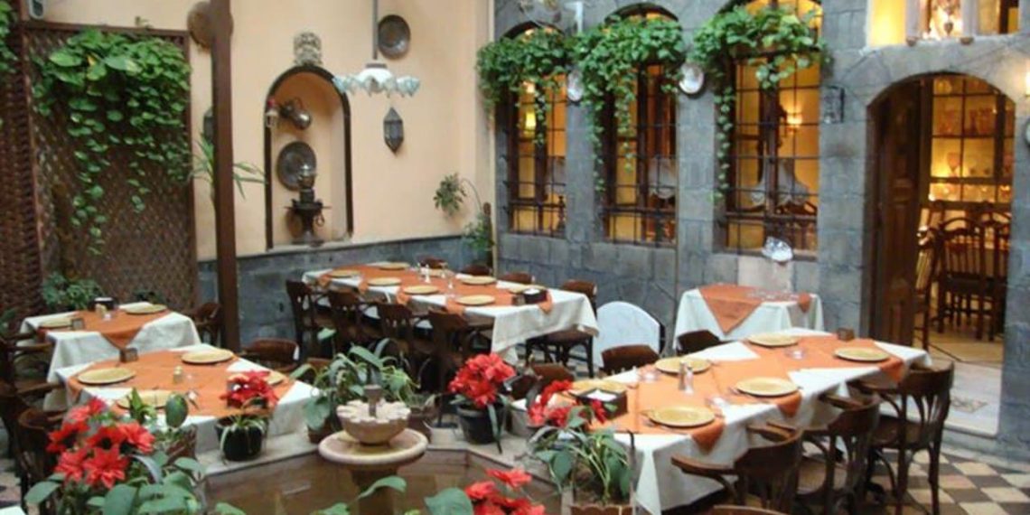 مخابرات النظام تضيق على مسيحيي دمشق وتحظر حفلاتهم الميلادية