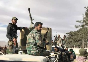 قوات النظام تداهم أحد المنازل وتعتقل شابين شمالي درعا